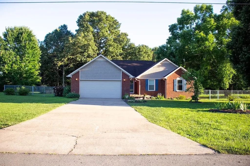 4019 Belle Orchard Drive Fayetteville TN 37334