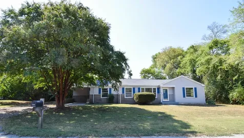 801 Hart Street Gallatin TN 37066