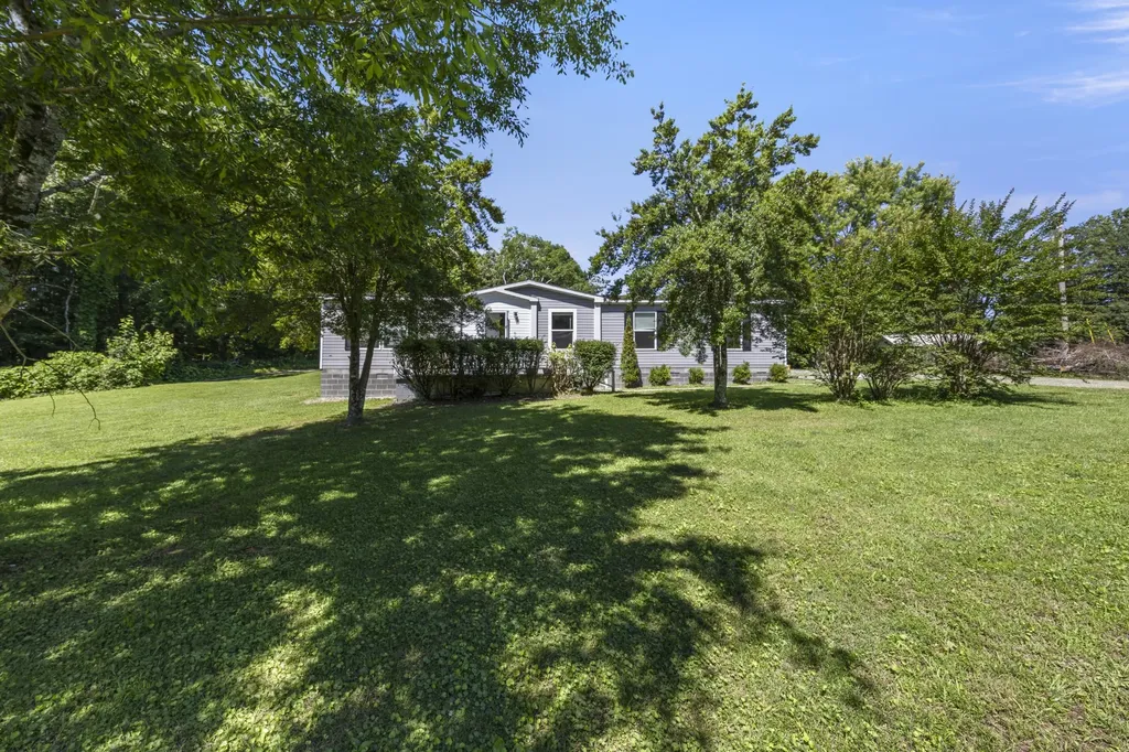 7495 Old Tullahoma Road Estill Springs TN 37330