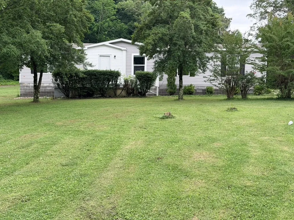 7495 Old Tullahoma Road Estill Springs TN 37330