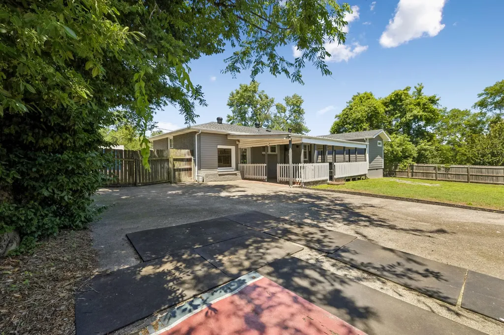 5018 Bonnawell Drive Hermitage TN 37076