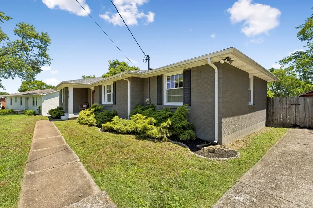 5018 Bonnawell Drive Hermitage TN 37076