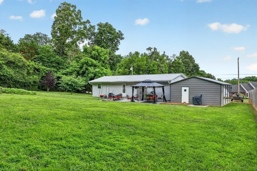 134 Oakwood Terrace Chickamauga GA 30707