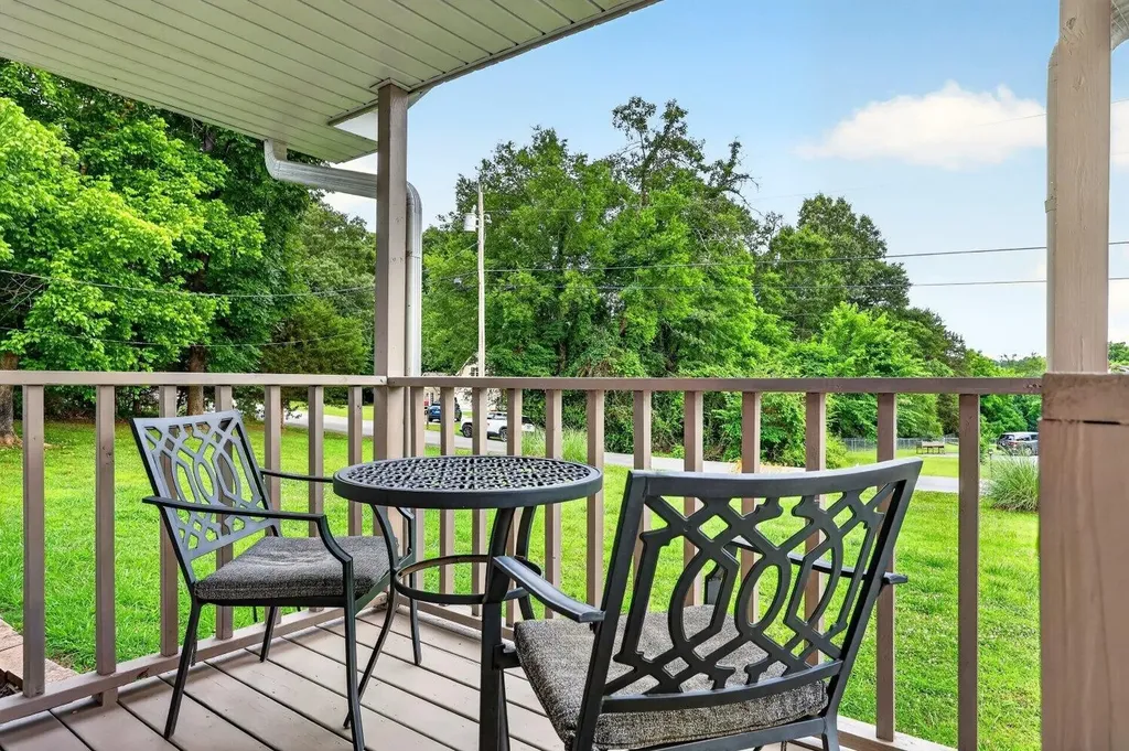 134 Oakwood Terrace Chickamauga GA 30707