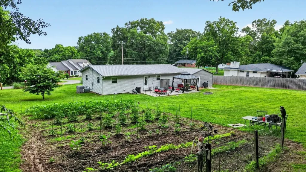 134 Oakwood Terrace Chickamauga GA 30707