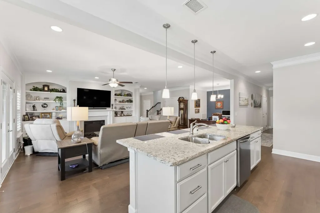 2423 Stonecenter Lane Murfreesboro TN 37128