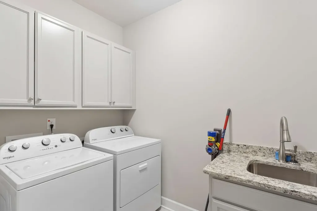 2423 Stonecenter Lane Murfreesboro TN 37128
