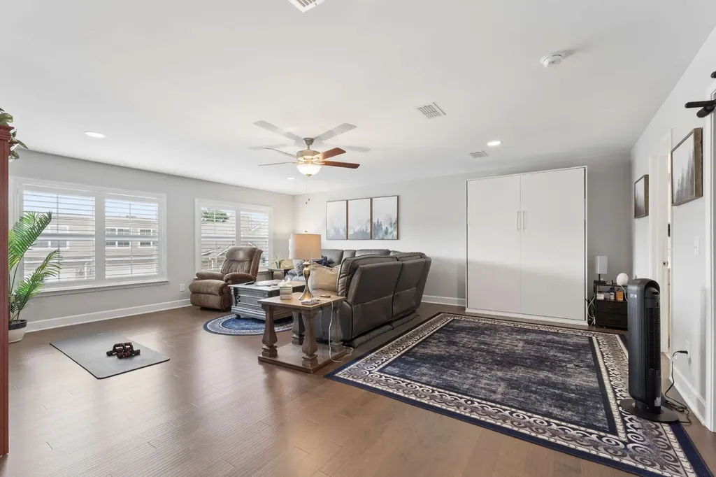2423 Stonecenter Lane Murfreesboro TN 37128