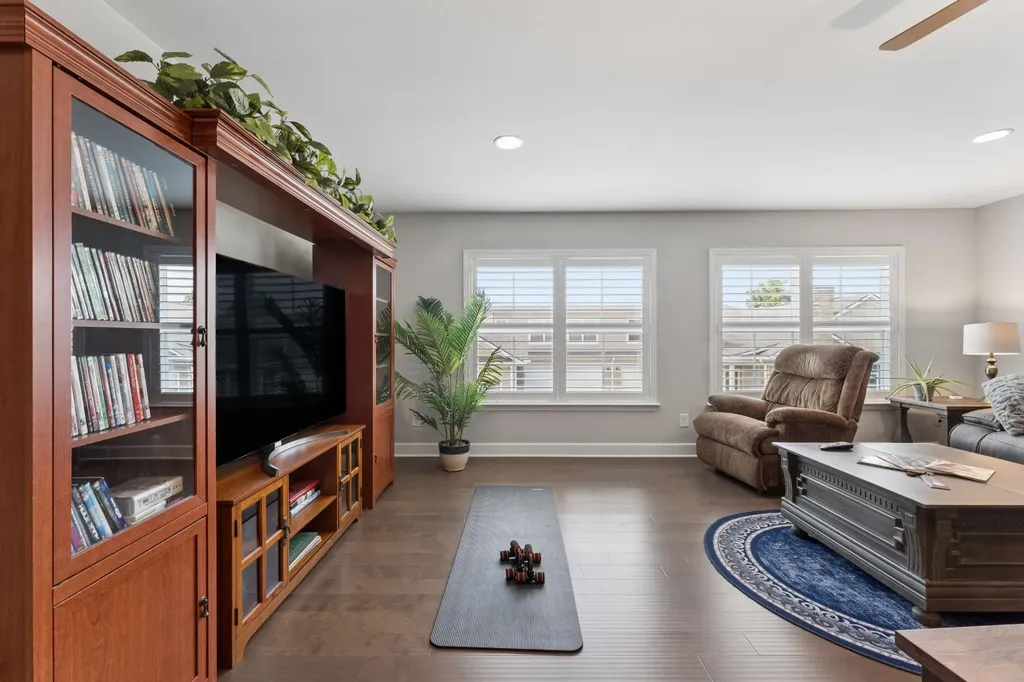 2423 Stonecenter Lane Murfreesboro TN 37128