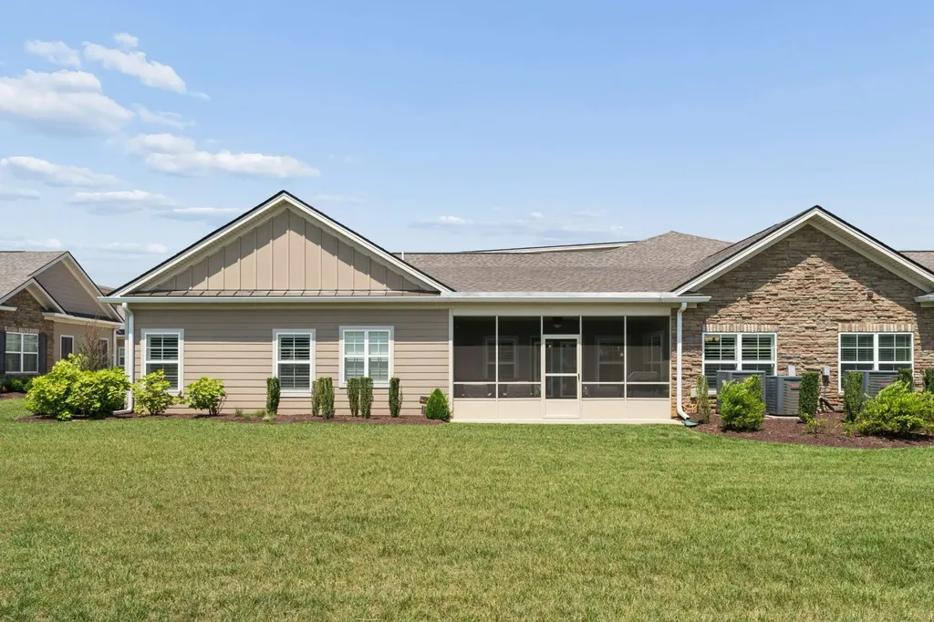2423 Stonecenter Lane Murfreesboro TN 37128