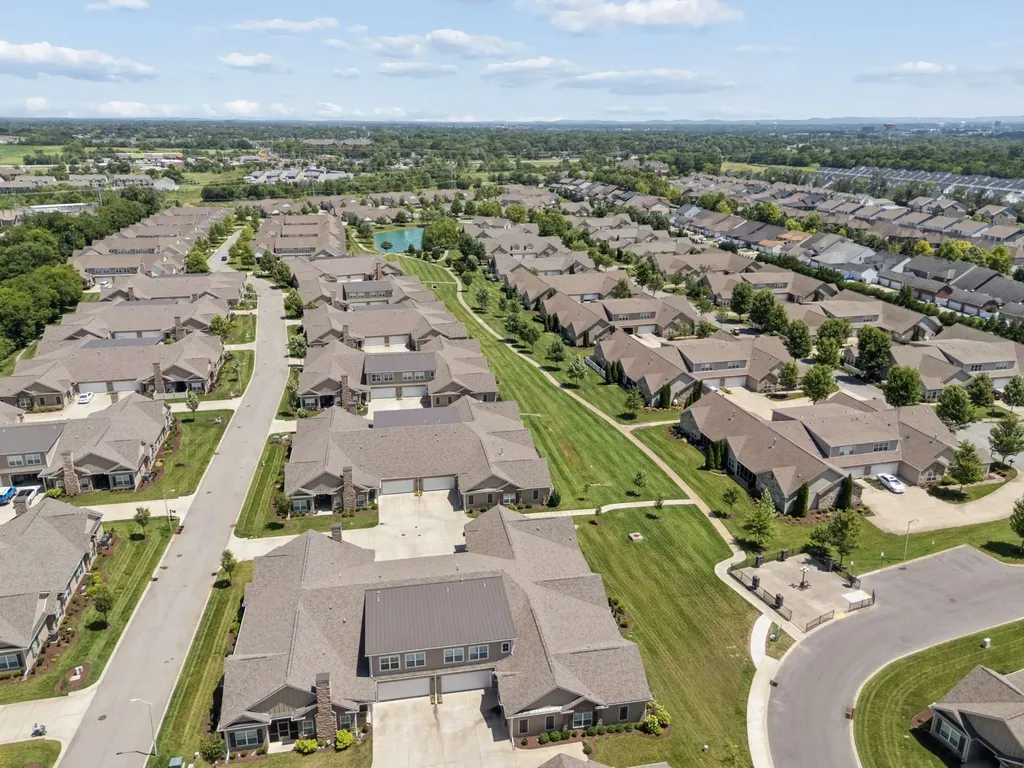 2423 Stonecenter Lane Murfreesboro TN 37128