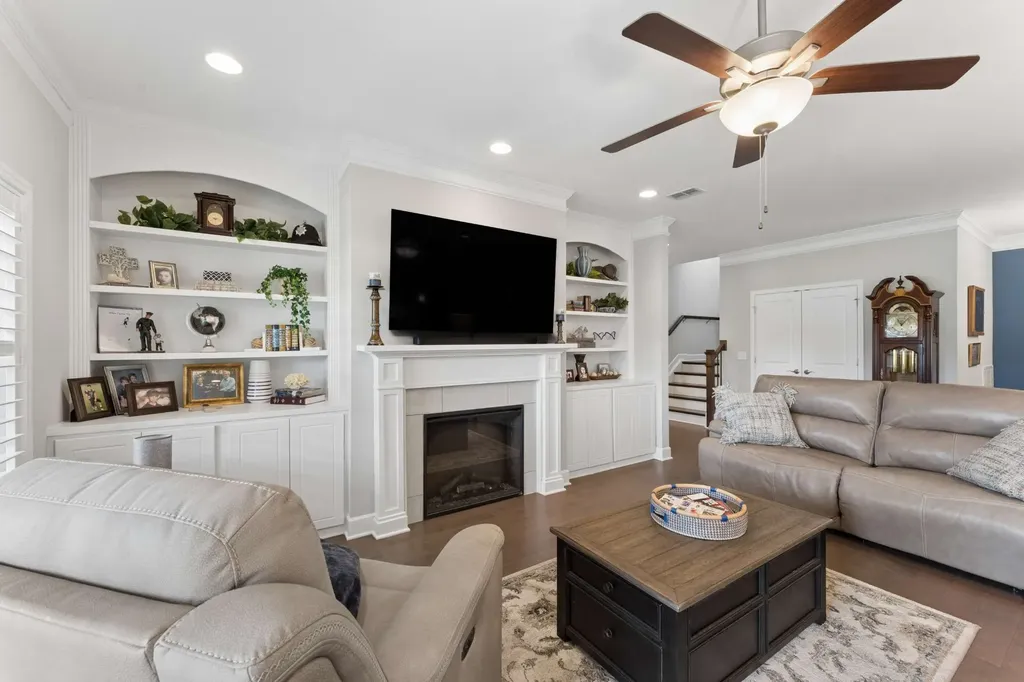 2423 Stonecenter Lane Murfreesboro TN 37128