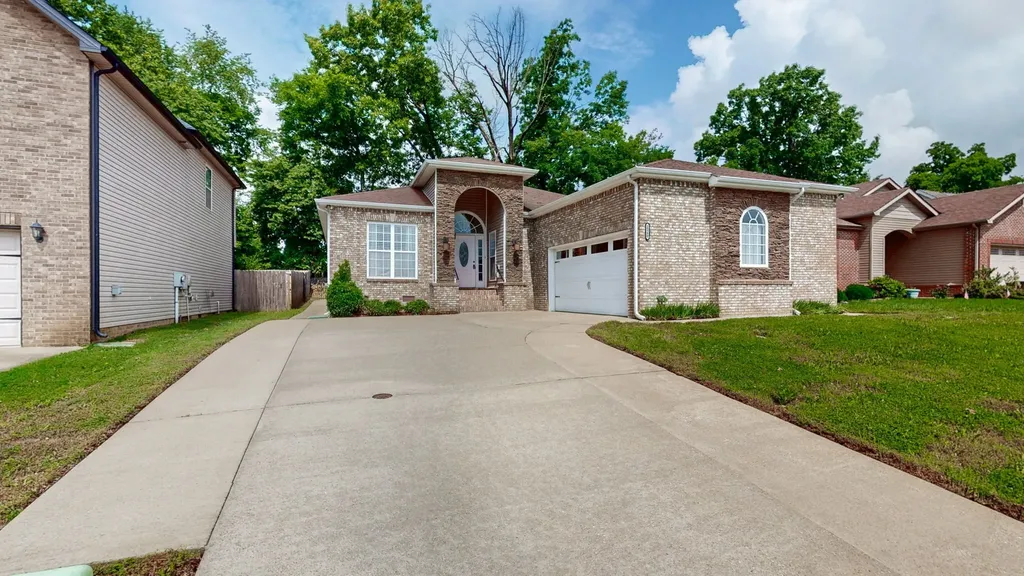 2240 Killington Drive Clarksville TN 37040