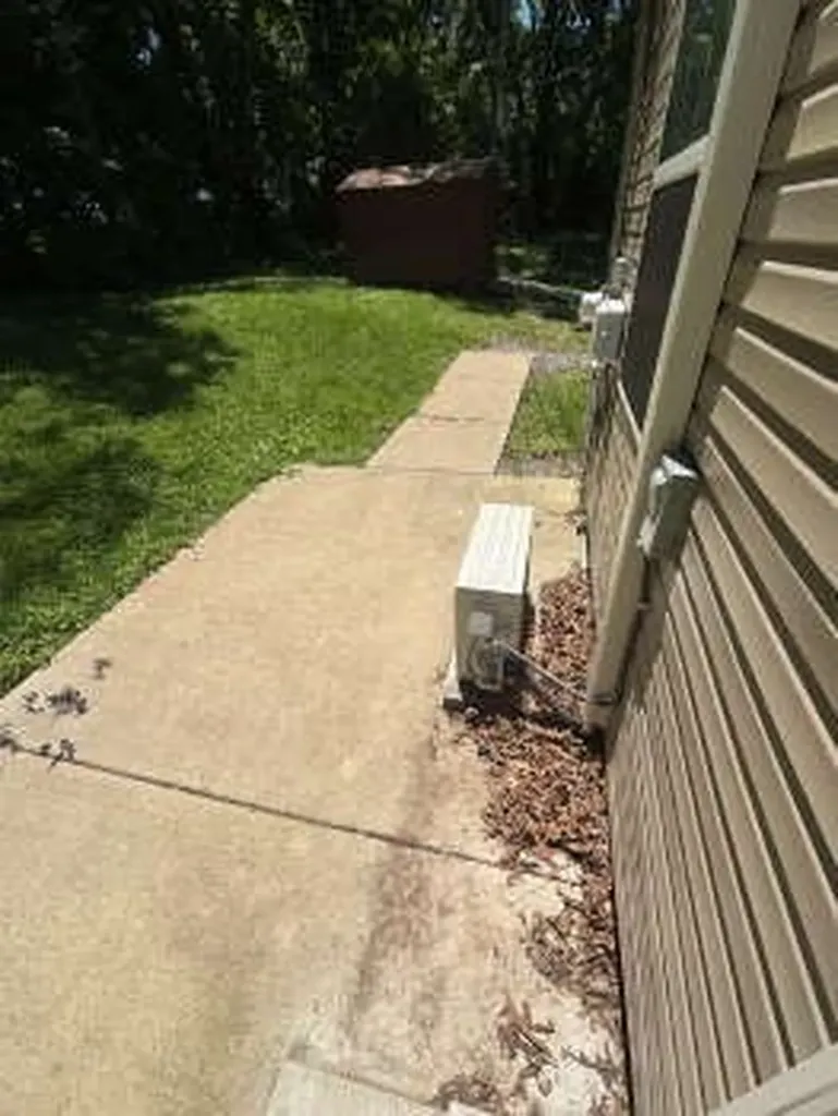 1005 Ross Lane Clarksville TN 37042
