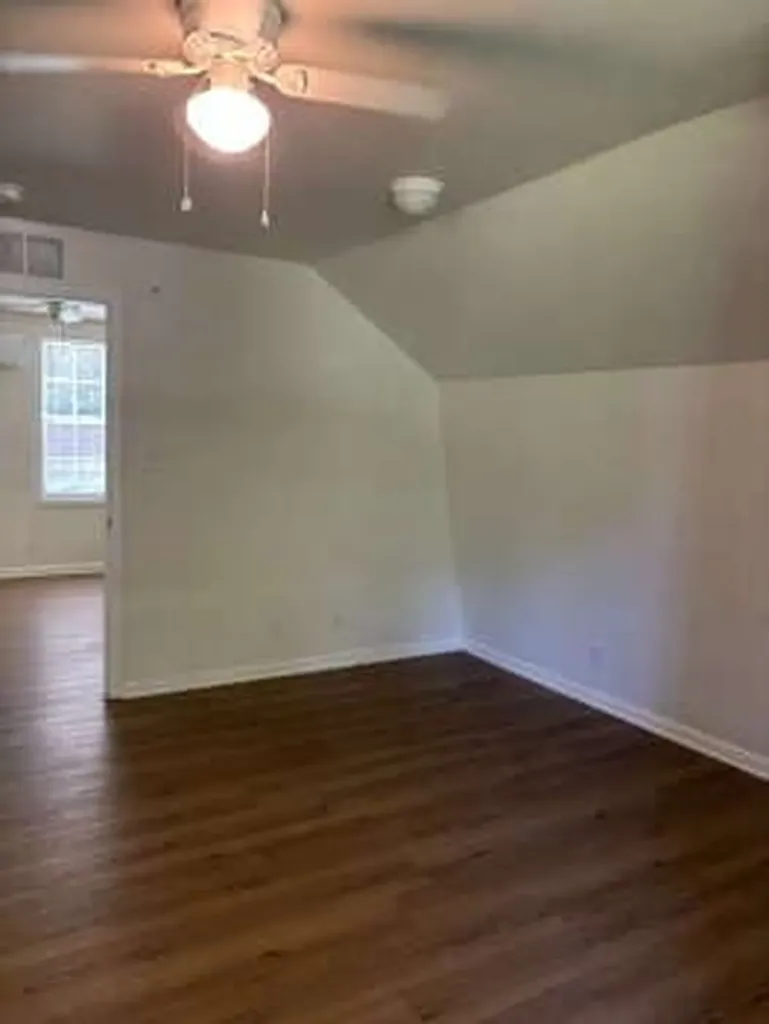 1005 Ross Lane Clarksville TN 37042