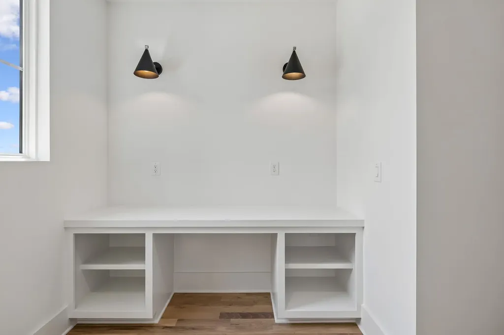 2434B Chapman Drive Nashville TN 37206