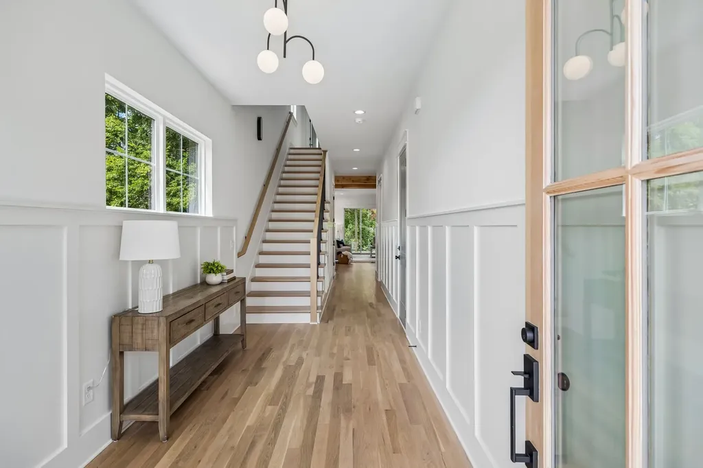 2434B Chapman Drive Nashville TN 37206