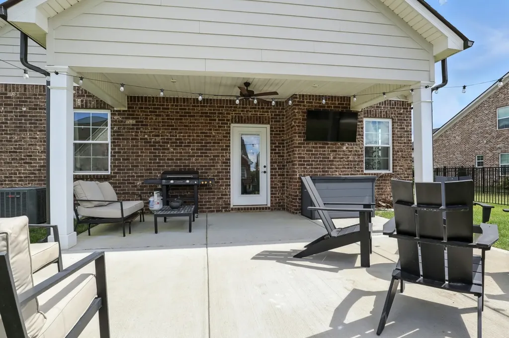 4103 Maples Farm Drive Murfreesboro TN 37127