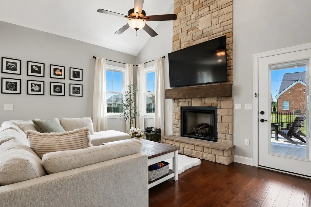 4103 Maples Farm Drive Murfreesboro TN 37127