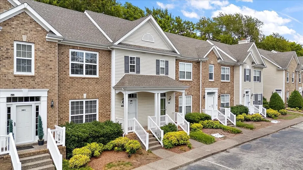 303 Newport Meadows Circle Thompsons Station TN 37179