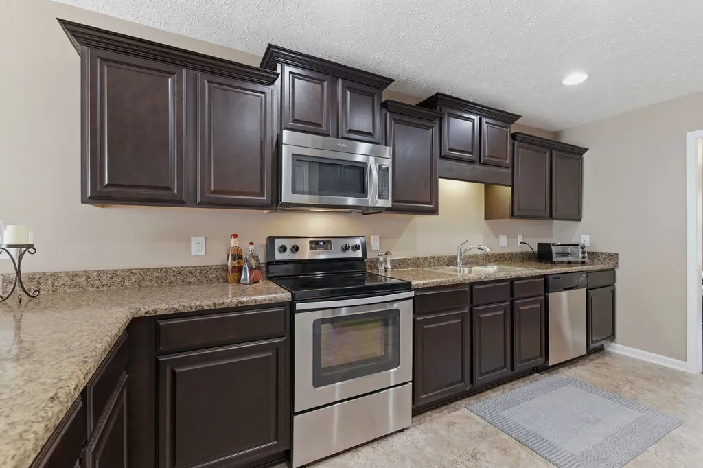 1913 Calydon Court Murfreesboro TN 37128