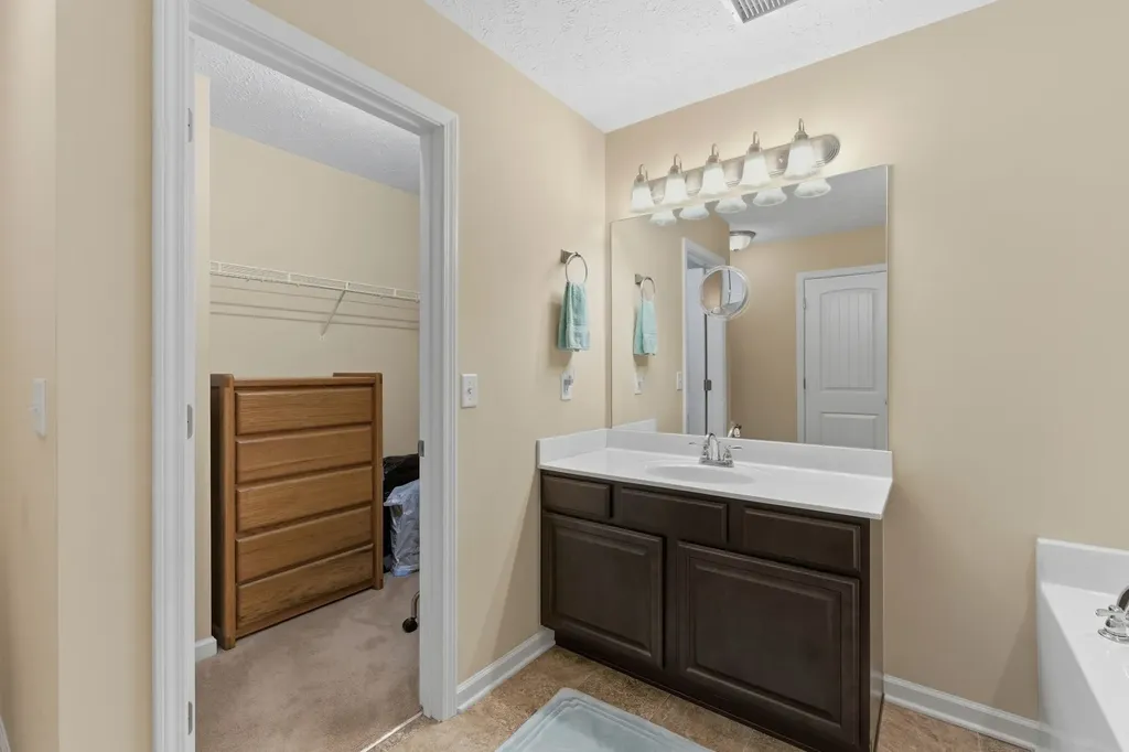 1913 Calydon Court Murfreesboro TN 37128