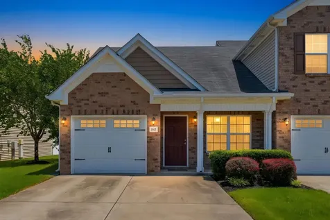 1913 Calydon Court Murfreesboro TN 37128