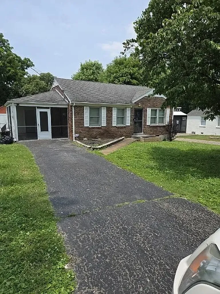 2205 Hurdwood Drive Nashville TN 37211
