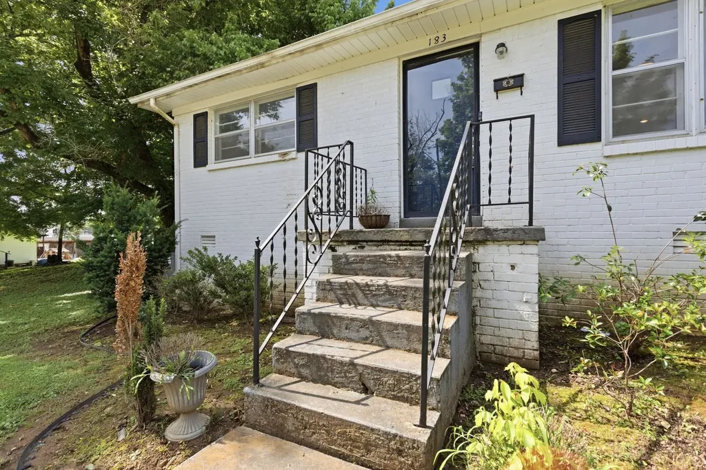 183 Gordon Street Pulaski TN 38478