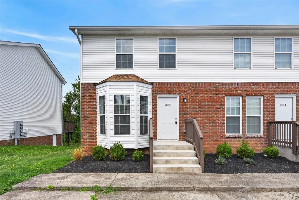 2072 Tynewood Drive Clarksville TN 37042
