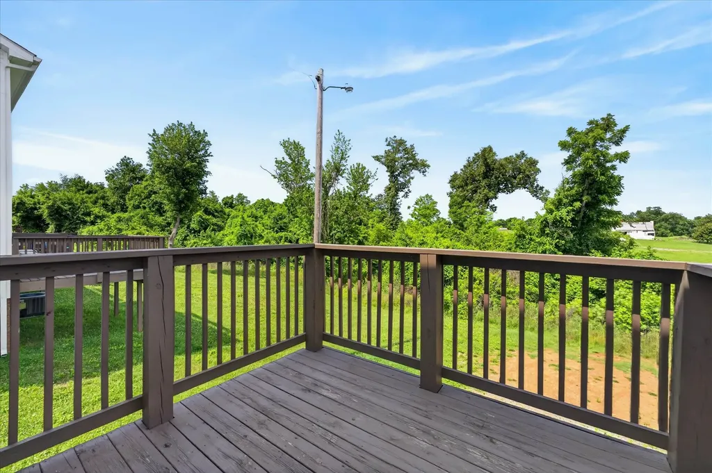 2072 Tynewood Drive Clarksville TN 37042