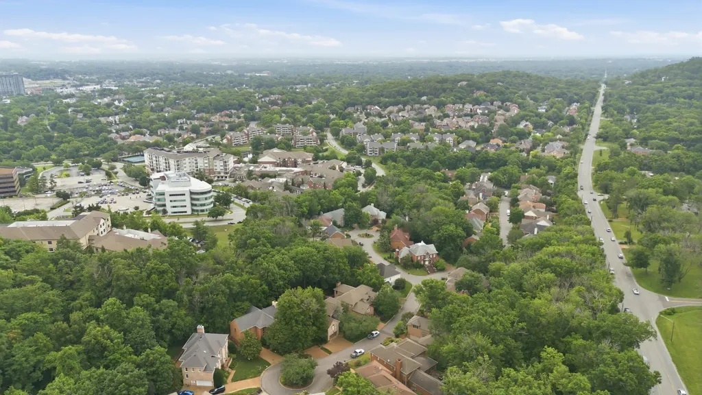 11 Thorndale Court Nashville TN 37215