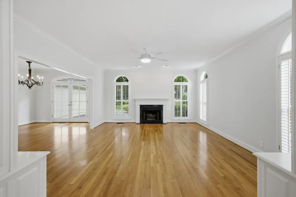11 Thorndale Court Nashville TN 37215