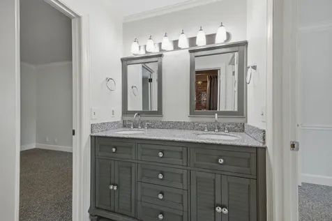 11 Thorndale Court Nashville TN 37215