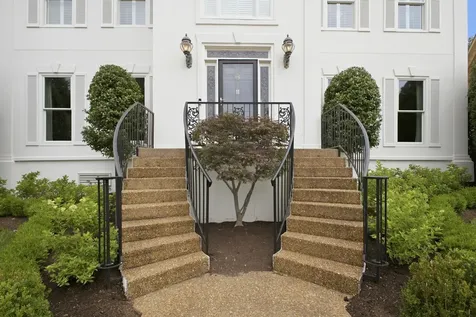11 Thorndale Court Nashville TN 37215