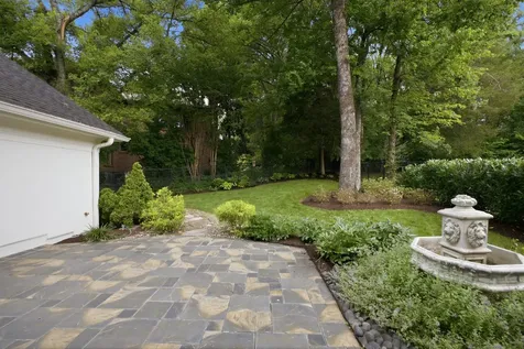 11 Thorndale Court Nashville TN 37215