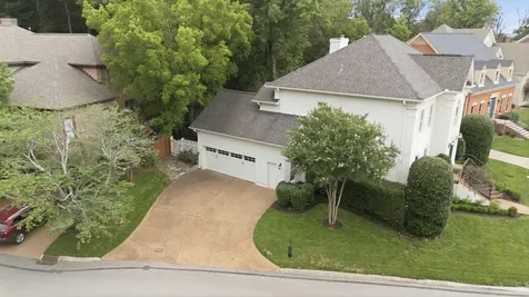 11 Thorndale Court Nashville TN 37215