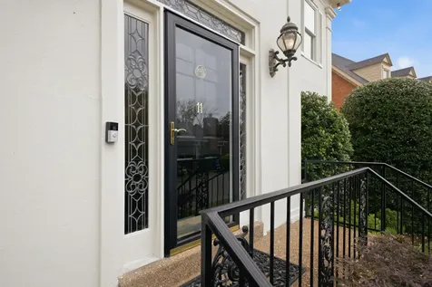 11 Thorndale Court Nashville TN 37215