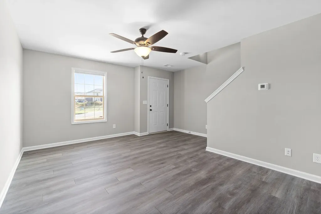 496 Palmer Drive Clarksville TN 37040