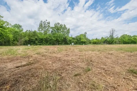 8489 Hoskins Hollow Road Westmoreland TN 37186