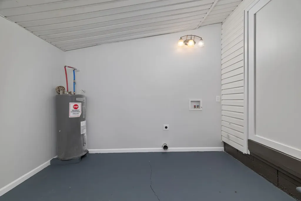 225 Vine Circle Loretto TN 38469