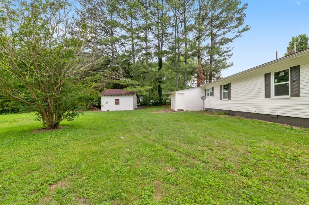 225 Vine Circle Loretto TN 38469