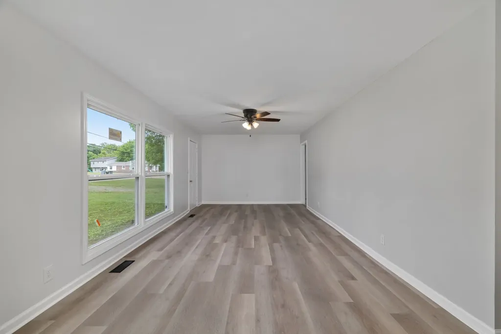 225 Vine Circle Loretto TN 38469