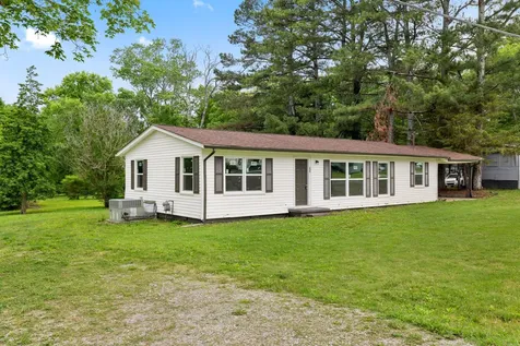 225 Vine Circle Loretto TN 38469