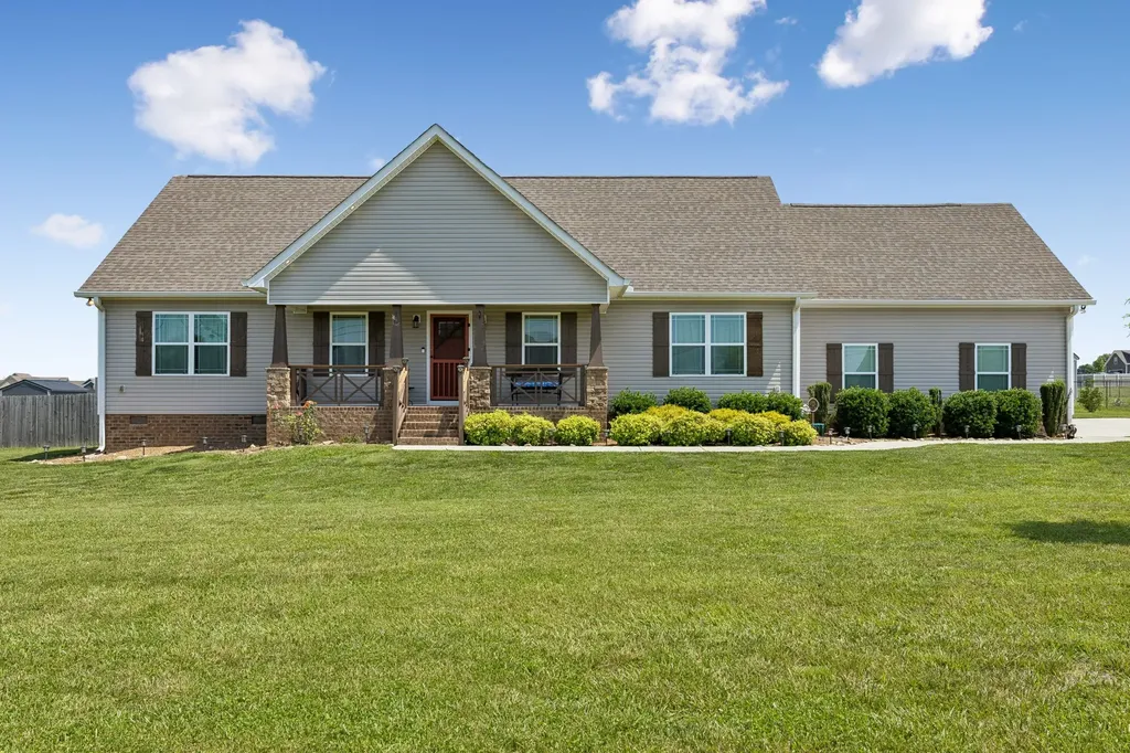 957 Richland Farms Drive Manchester TN 37355