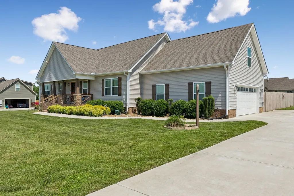 957 Richland Farms Drive Manchester TN 37355