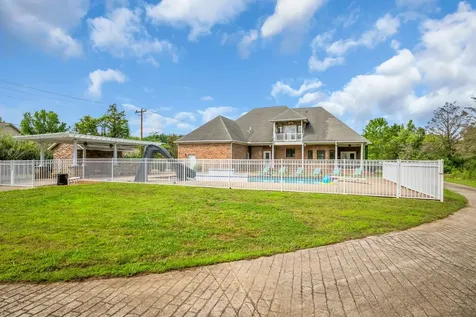 202 North Clydeton Road Waverly TN 37185