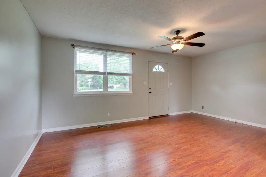 729 Welsey Drive Clarksville TN 37042