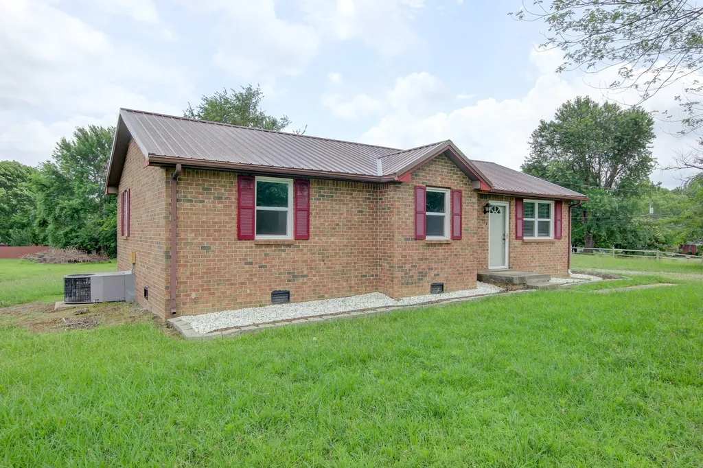 729 Welsey Drive Clarksville TN 37042