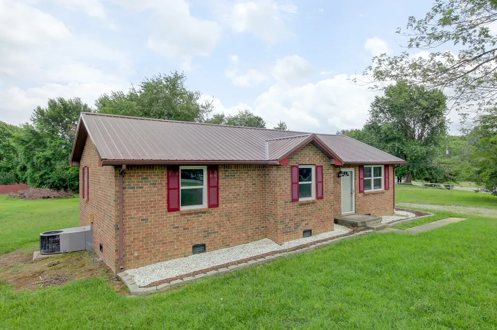 729 Welsey Drive Clarksville TN 37042
